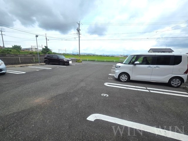 ミルトラウムの駐車場