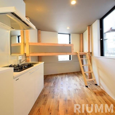 【居間・リビング】 | 祖師谷アパートメントイー（祖師谷アパートメントE） | ※別号室参考写真を含みます