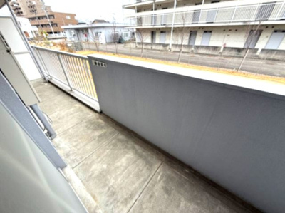 【バルコニー】 | ハコニスアパートメントA