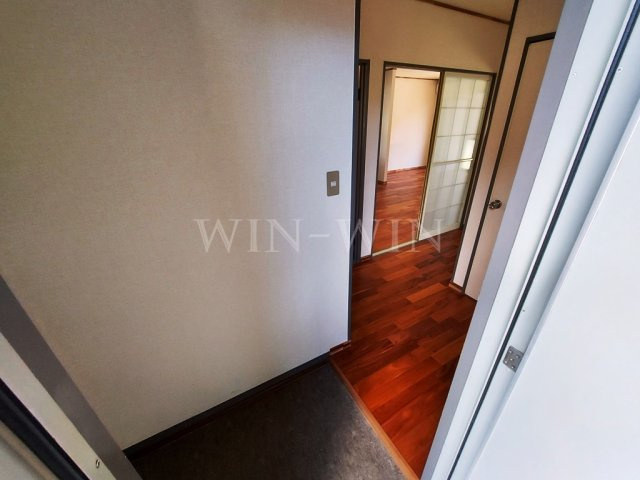 ユトリロ新栄 Bの玄関