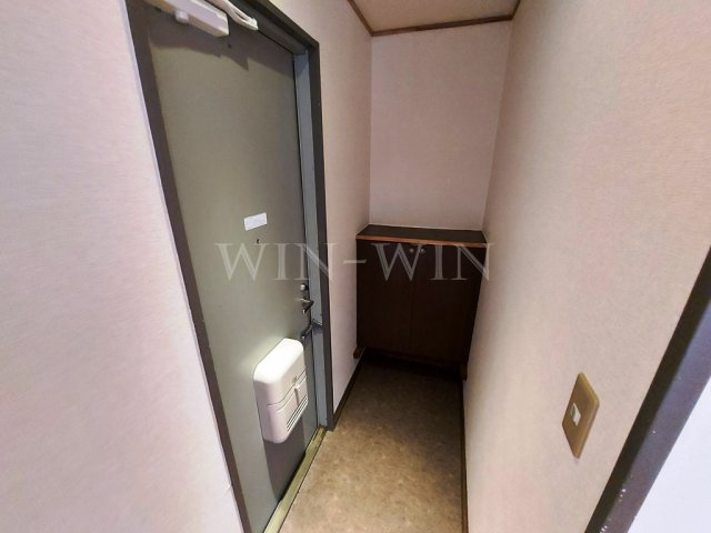 ユトリロ新栄 Bの玄関