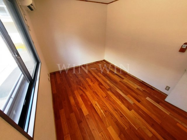 ユトリロ新栄 Bの寝室