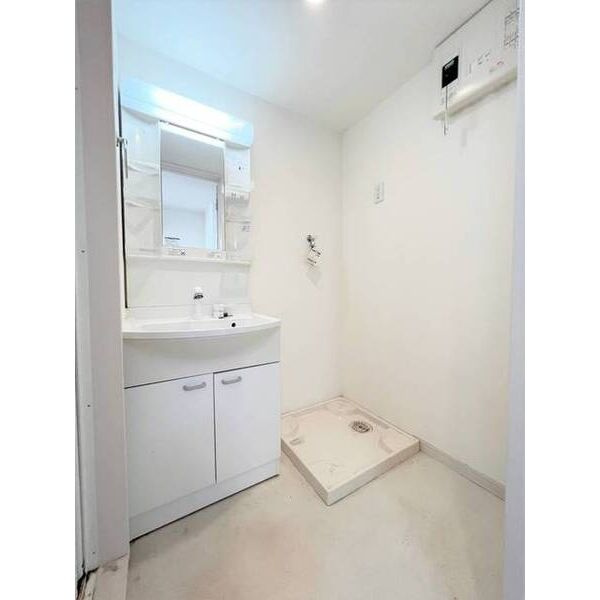 アルバーノ大江　B棟の独立洗面台