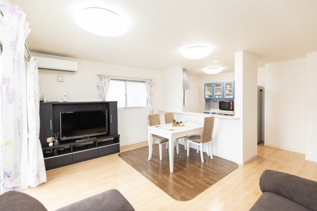 【居間・リビング】 | 丹羽郡扶桑町大字柏森字甲寺裏