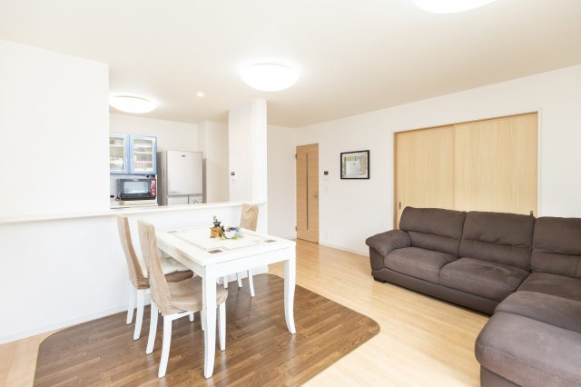 【居間・リビング】 | 丹羽郡扶桑町大字柏森字甲寺裏