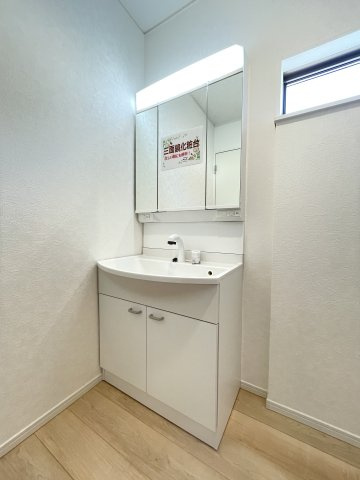 新築戸建・建売　足利市今福町第1　三重小・第一中の独立洗面台