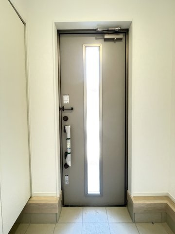 新築戸建・建売　足利市今福町第1　三重小・第一中の玄関