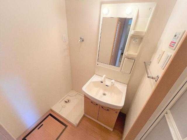 サンタプレイスの洗面所|洗髪洗面化粧台