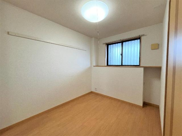 サンタプレイスの内装|洋室①