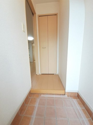 【玄関】 | ミニヨン・アンジュ | 毎日通る玄関はこちらです