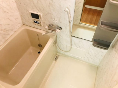 【浴室】 | ロイヤルハイツ | サーモ水栓付き浴室