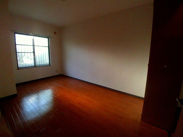 パロス135の洋室