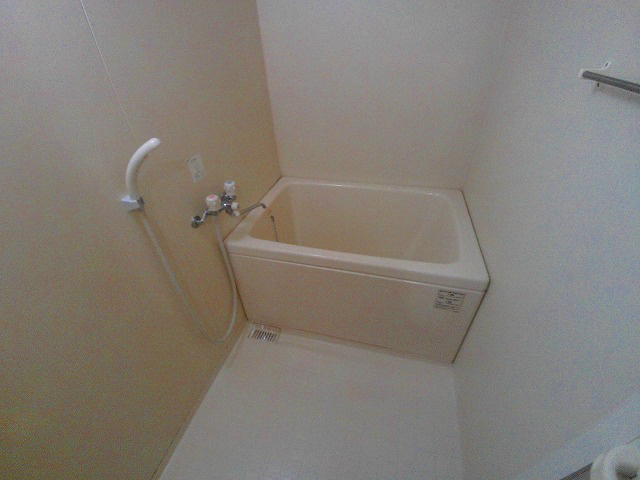 パロス135の浴室