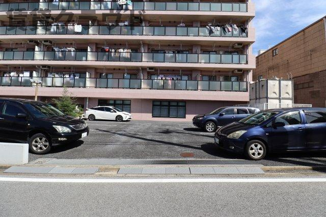 レジデンスJOKOの駐車場|駐車場があります