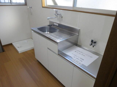 【キッチン】 | コーポ白馬 | きれいなキッチンです