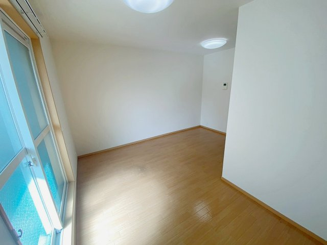 スターテラス宝塚の居間・リビング|使いやすい居間です