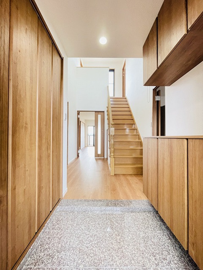 【玄関】 | アンピール教育大前Ⅱ