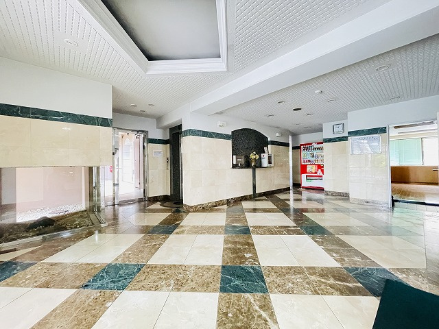 【エントランス】 | アンピール教育大前Ⅱ