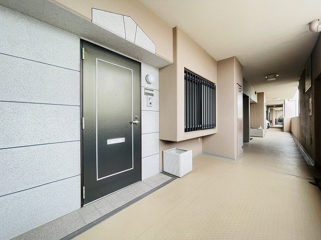 【玄関】 | アンピール教育大前Ⅱ