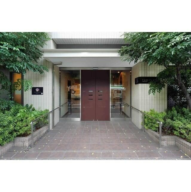 パークフラッツ銀座イーストのエントランス