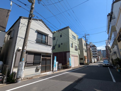 【前面道路含む現地写真】 | 墨田区横川１丁目の新築戸建