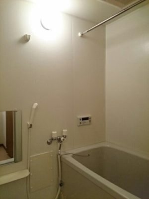 【浴室】 | ビルゴ・レオーネＡ | ゆったり過ごせるお風呂です