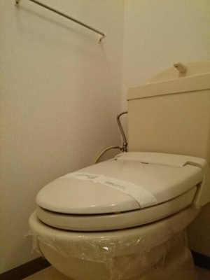 【トイレ】 | ビルゴ・レオーネＡ | トイレです