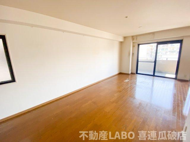 ガーデンハイツ加美 C棟の居間・リビング