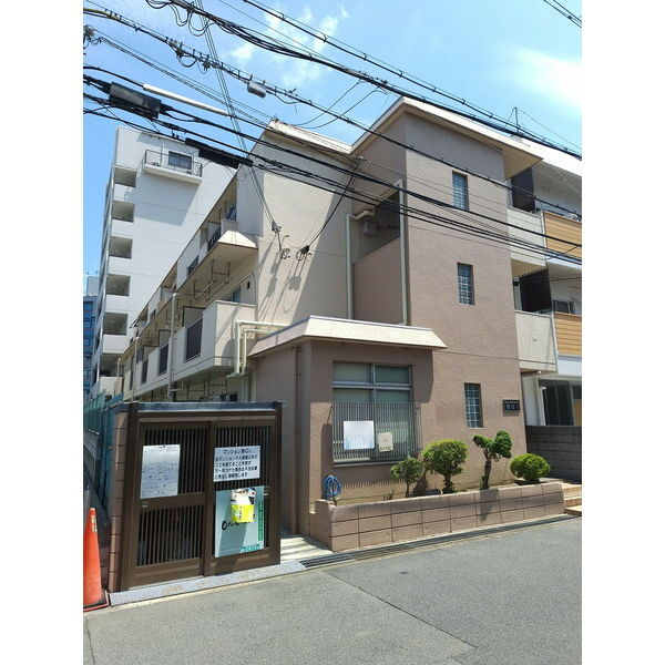 マンション野口1の外観