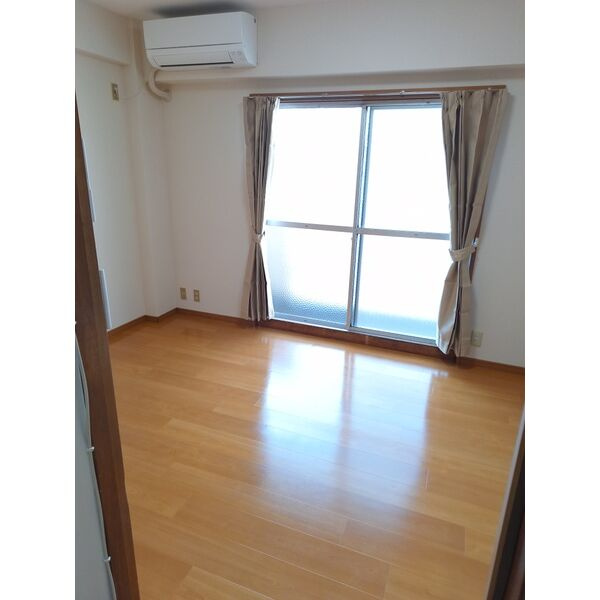 マンション野口1の居間・リビング