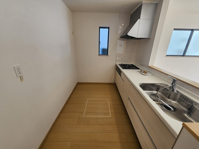 小牧市藤島２丁目　新築戸建　A号棟のキッチン|キッチンでお料理をお楽しみください