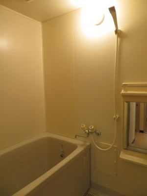 【浴室】 | サン住吉 | 日々の暮らしに欠かせないお風呂です