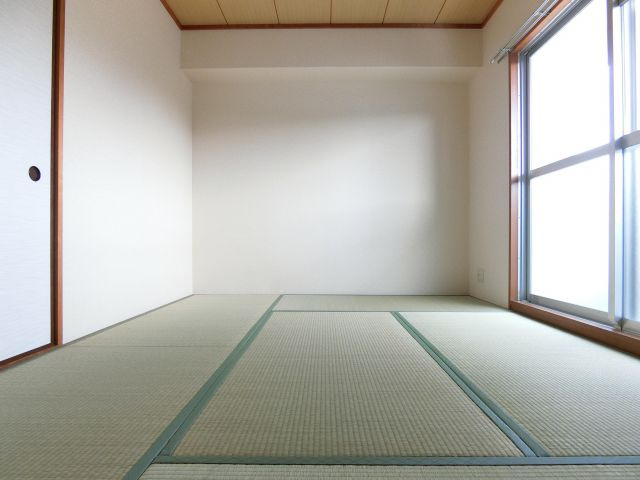 ウエストインヒルズの和室