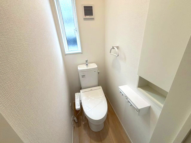 千年2丁目　新築戸建てのトイレ
