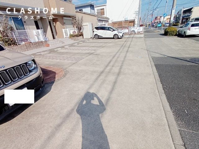 Ｔｒｏｉｓ Ａｍｂｒｅ　　刈谷市近郊の賃貸ならクラスホーム刈谷店の駐車場