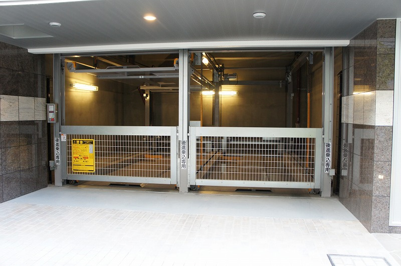 パークアクシス上野三丁目の駐車場