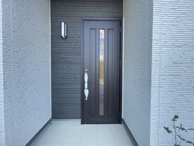 【外観】 | うるま市兼箇段Ⅱ（全3棟）2号棟 | 2号棟　ダブルロックキー♪