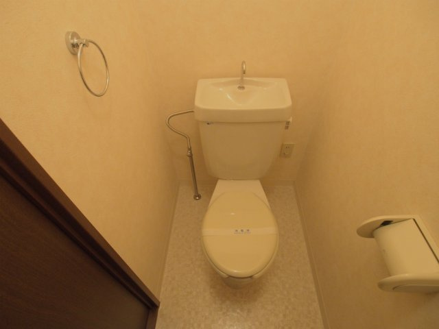 フォブール八木Cのトイレ