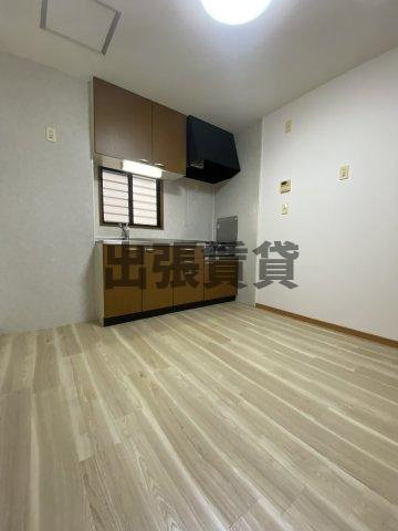 仲介手数料0円！！リヴィエール新橋の居間・リビング