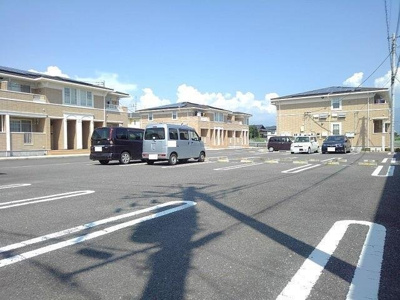 【駐車場】 | マーベラス　ガーデンＢ