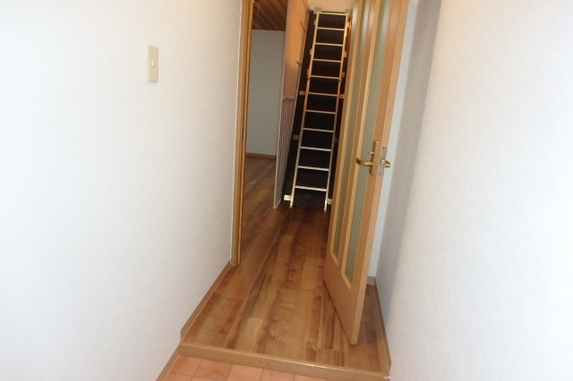 【玄関】 | ファミール１番館