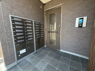 【エントランス】 | リブリ・中神Ⅱ | オートロック