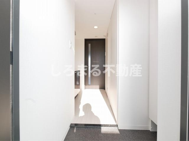 エスリード弁天町ベイコートの玄関