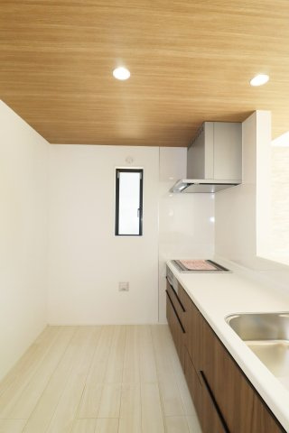 郡山市富田町字大徳南　　　2号棟　　　小山田小学校、郡山第６中学区のキッチン