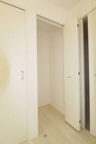 郡山市富田町字大徳南　　　2号棟　　　小山田小学校、郡山第６中学区の和室