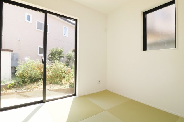 郡山市富田町字大徳南　　　2号棟　　　小山田小学校、郡山第６中学区の和室