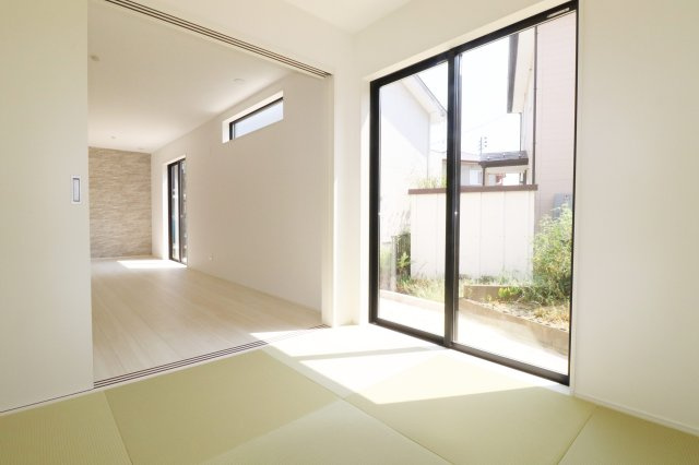 郡山市富田町字大徳南　　　2号棟　　　小山田小学校、郡山第６中学区の和室