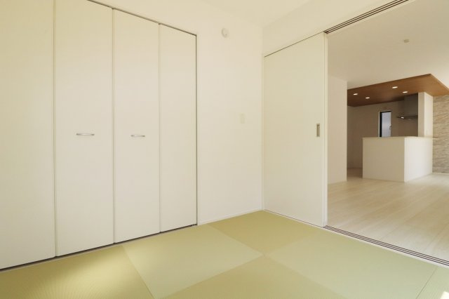 郡山市富田町字大徳南　　　2号棟　　　小山田小学校、郡山第６中学区の収納