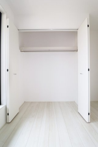 郡山市富田町字大徳南　　　2号棟　　　小山田小学校、郡山第６中学区のバルコニー