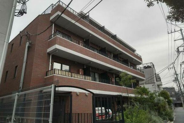 プレジール神宮前